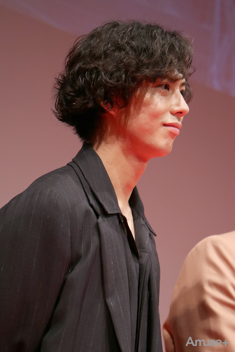 イベントレポート ヲタクに恋は難しい 完成披露舞台挨拶 聖地プレミア に潜入 1 2 アミューズモバイル イベントレポート ヲタクに恋は難しい 完成披露舞台挨拶 聖地プレミア に潜入 1 2 アミューズモバイル